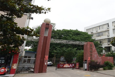 龙都东升·公园印象3室2厅2卫108万120m2出售